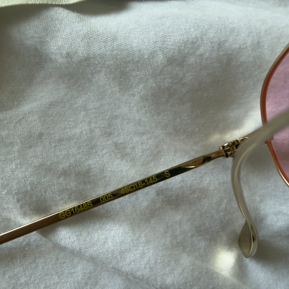 Authentic Gucci Pink Rectangular Sunglasses - Picture 11 of 12